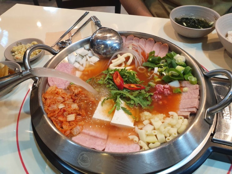  강서구신호동/ 맛있고 깔끔한  [킹콩부대찌개]부산명지신호점