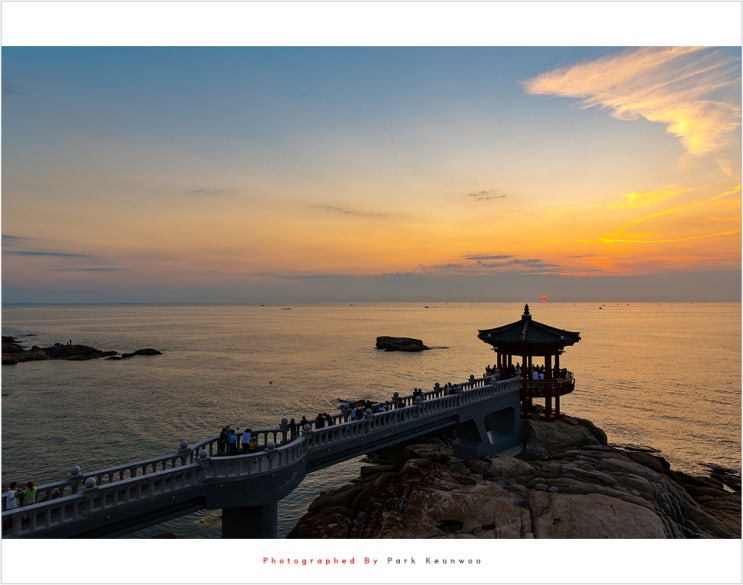  니콘 DSLR 카메라 D850과 함께 영금정 일출