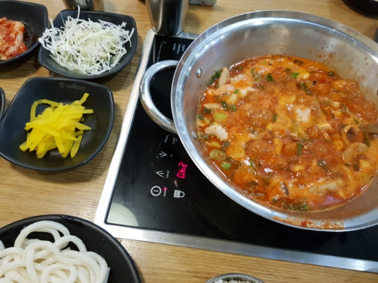  놀부부대찌개 신메뉴 쭈곱새 솔직후기