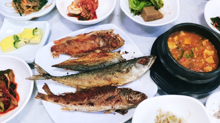  창원 돌솥밥 한정식