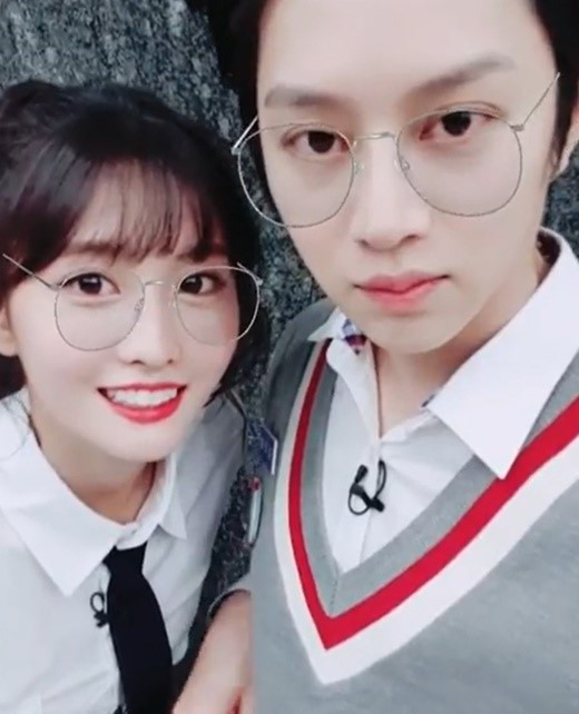  김희철 트와이스 모모 2년째 열애? 소속사 "확인 중"