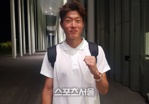  원더골 황의조 "보르도에선 '왕이죠'로 불려…나만의 무기 만든다"
