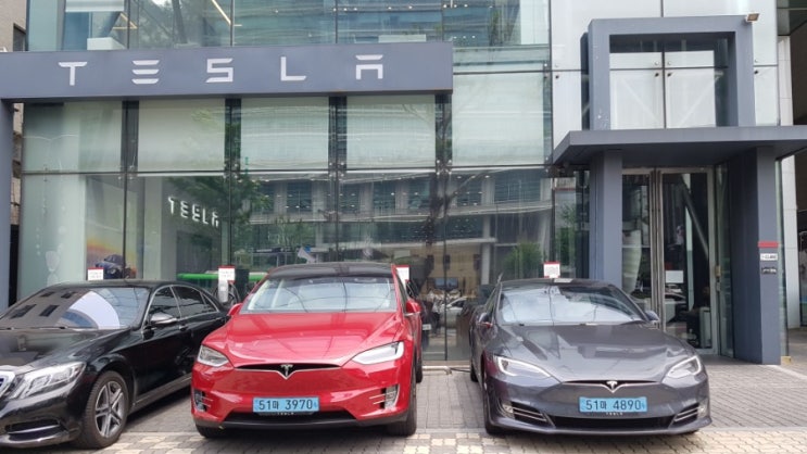  TESLA Model S 리뷰(테슬라 모델 S) ft. 테슬라 청담 전시장.