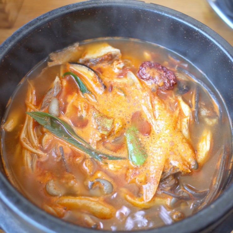  전주 송천동 맛집 / 이열치열 몸보신으로 좋은 얼큰한 소고기탕, 두거리우신탕