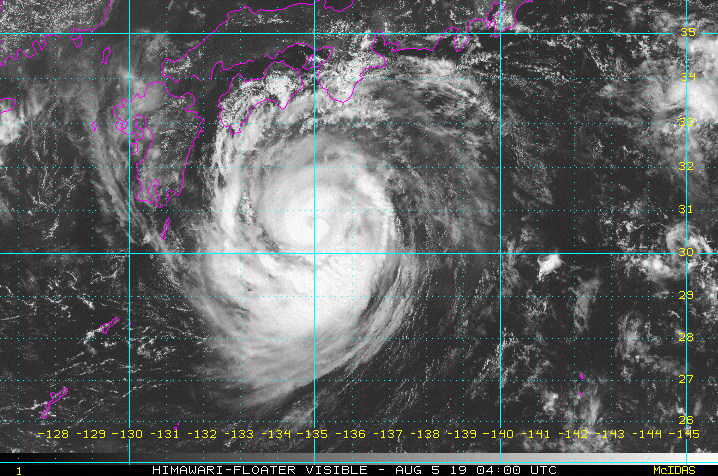 제 8호 태풍 프란시스코(201908, 09W TS Francisco), 일본 큐슈 섬 통과. 세력은 다소 약화.