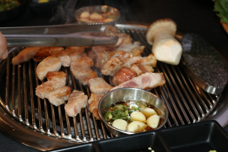 진주평거동고기집 마장동그남자 돼지모듬 맛있다!!