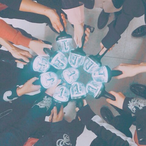  #우리워너원_이주년_축하해