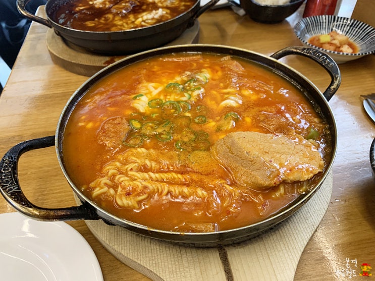 [홍대/상수] 사모님돈가스 : 수요미식회 돈까스 맛집, 김치찌개 돈까스 짱맛