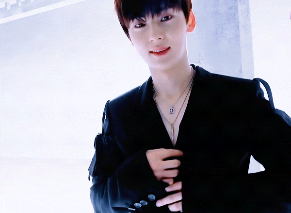 오케워너원 18화 황민현 김재환 박우진 이대휘 '켜줘' MV 촬영 움짤! 오케워너원 18화 황민현 김재환 박우진 이대휘 '켜줘' MV 촬영 움짤!