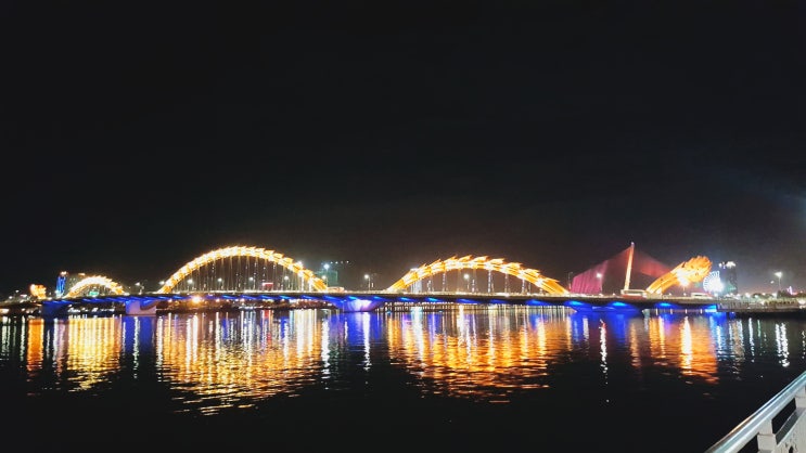 [해외여행/동남아] 베트남 다낭에서의 밤의 시간  _다낭 용다리(드래곤브릿지)