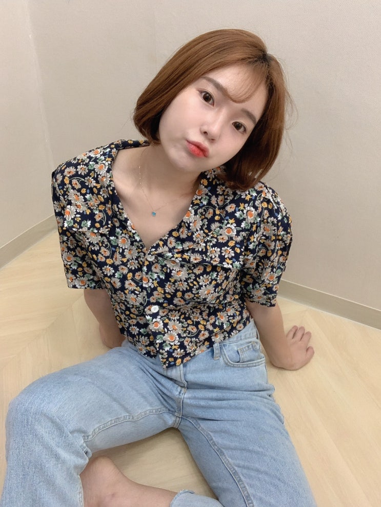  플라워 셔츠블라우스 연청데님 로이드 목걸이