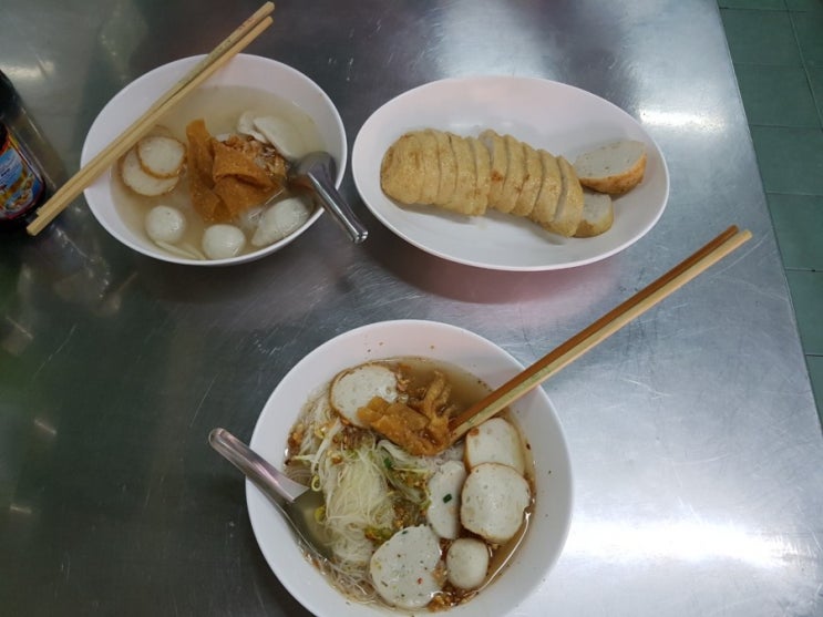 태국 방콕 자유 여행 2일차 : 카오산 로드 3대 국수 / 찌라옌타포 / 어묵 국수 맛집 / 2년만에 3대 국수 다 먹어 본 후기 / 방콕 3대 국수 / 해장엔 최고 태국 방콕 자유 여행 2일차 : 카오산 로드 3대 국수 / 찌라옌타포 / 어묵 국수 맛집 / 2년만에 3대 국수 다 먹어 본 후기 / 방콕 3대 국수 / 해장엔 최고