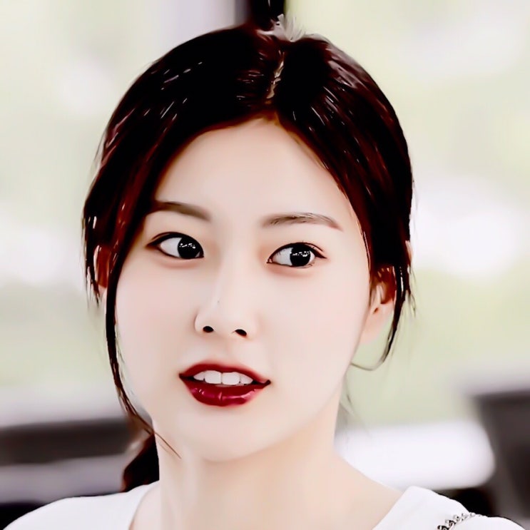  아이즈원 강혜원 김민주 토파즈