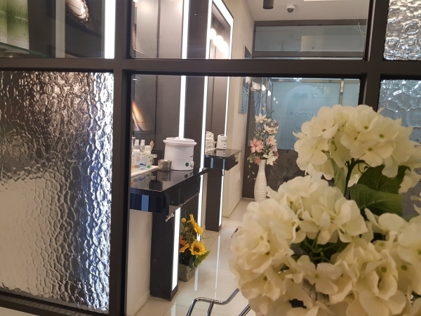 둔산동 남자다리왁싱 미라인더아트에서 .... 둔산동 남자다리왁싱 미라인더아트에서 ....