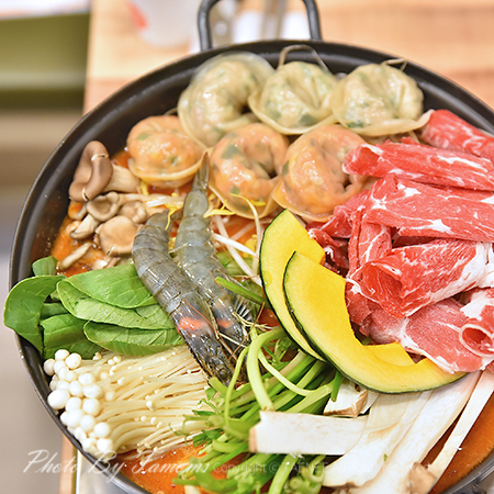  인천 소래포구 맛집 만두전골&육전비빔냉면 꾸르맛~