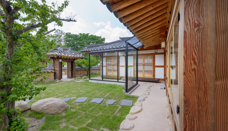 산죽한옥펜션호텔로 소풍오세요...자연의 쉼이 함께 합니다.
