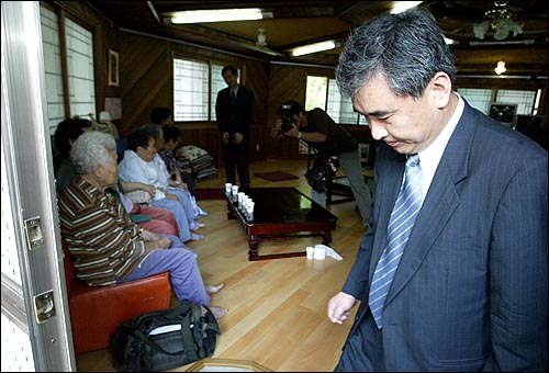  2004년 이영훈 서울대 교수, '나눔의 집' 정신대 할머니들께 사과한 까닭