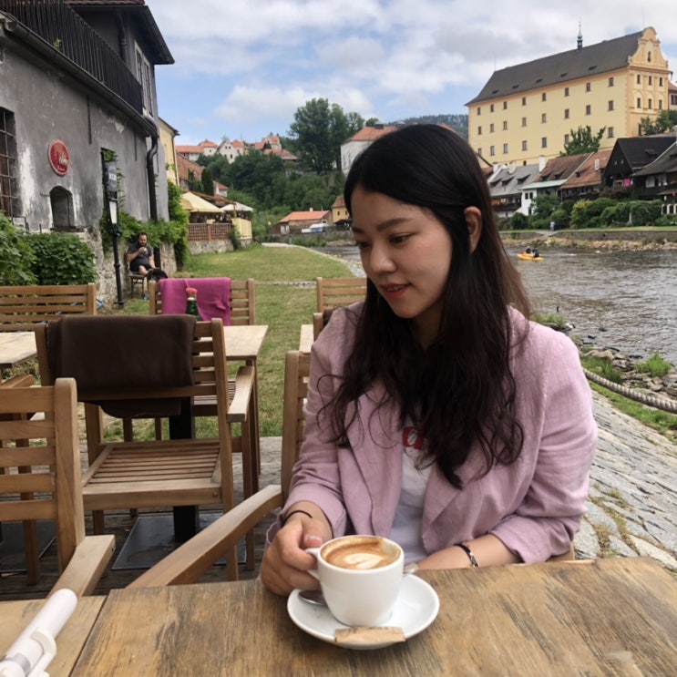  2019 엄마랑 동유럽 6일차, 체스키크롬로프 @kafemlejnek, 이발사의 다리, 레지오젯타고 프라하로