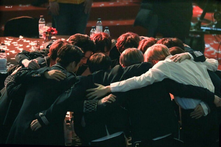  워너원 이주년을 축하기념 쓰는 글_영원히 워너원