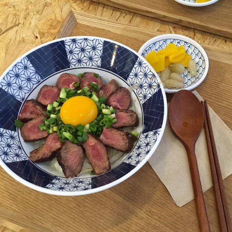  홍조 :: 마천동 맛집, 마천맛집, 송파구맛집, 스테이크덮밥, 대창덮밥, 새우장덮밥, HONGZO