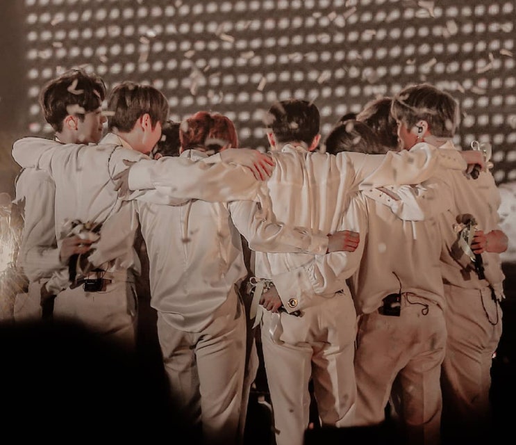  #워너원 덕질로그_데뷔 2주년 축하해