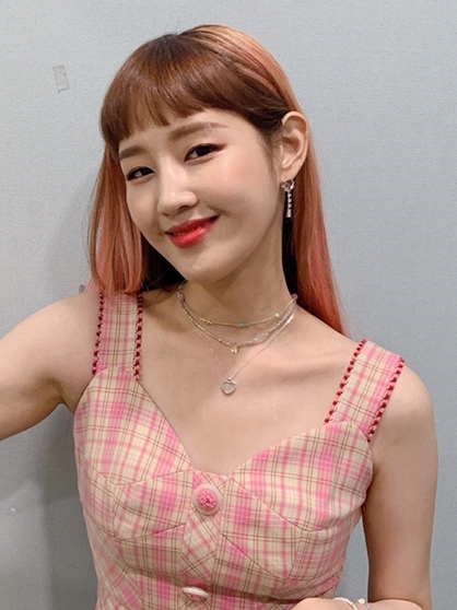  뮤직뱅크 990회 박보람 귀걸이 착용