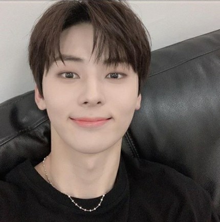  1995.08.09황민현 생일