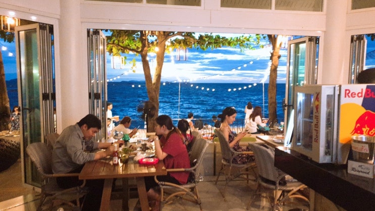 파타야 터미널21 스테이크 맛집과 나끄아 해변 서프앤터프 레스토랑 이용후기