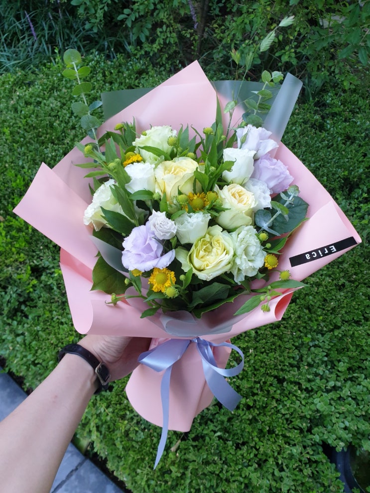  [명동꽃집, 을지로입구꽃집]명동에온 외국인 손님께서 구매하신 옐로톤 꽃다발