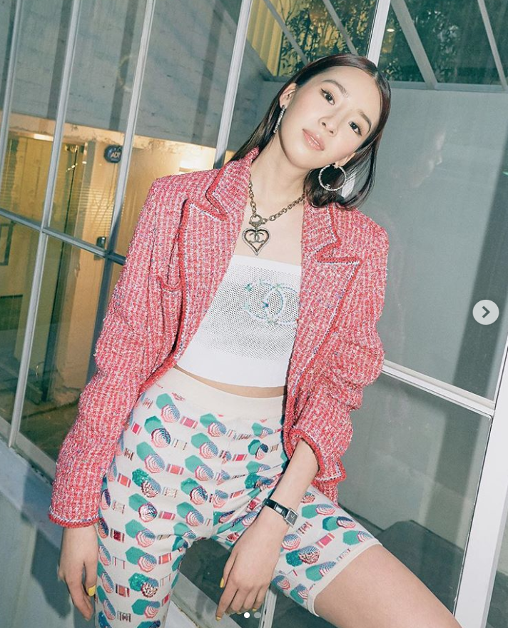 모델 아이린 인스타그램으로 보는 여름패션!! (feat. 샤넬) 모델 아이린 인스타그램으로 보는 여름패션!! (feat. 샤넬)