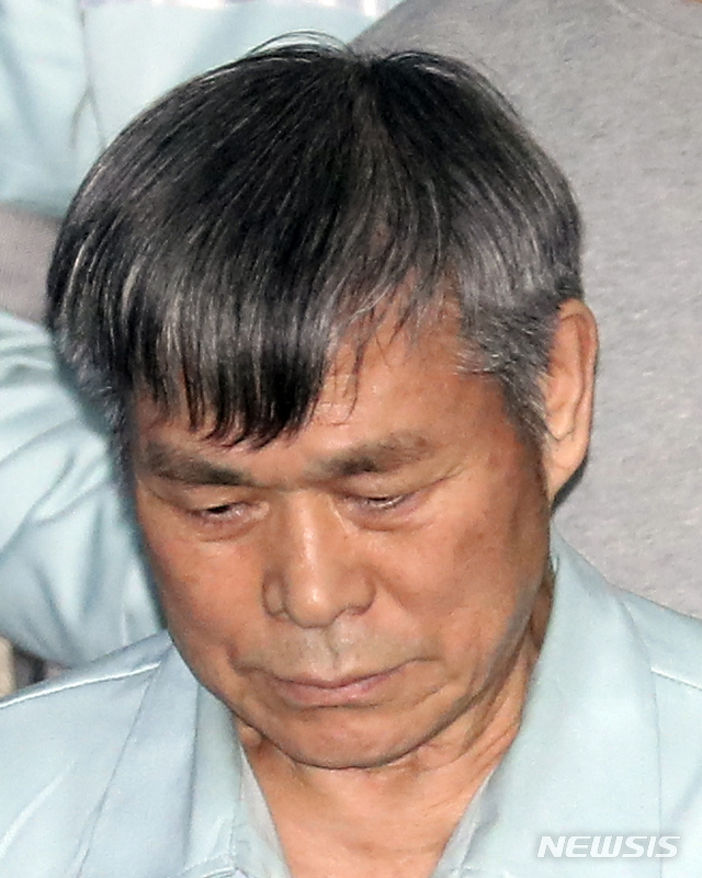 이재록 목사, 운명의 날…'여신도 성폭행' 대법원 선고 이재록 목사, 운명의 날…'여신도 성폭행' 대법원 선고