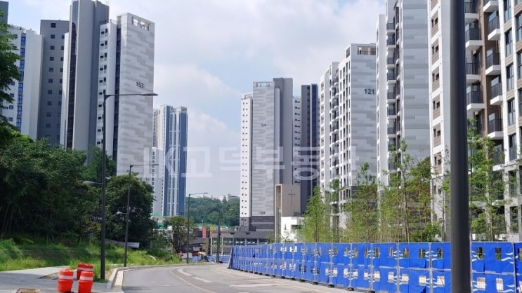  고덕그리사움 아파트 조합원 입주권  양도세율 적용시 보유기간은?
