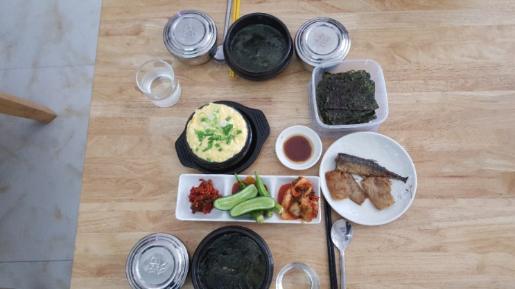  육각수호텔레스토랑에서 제공되는 아침과저녁식사!