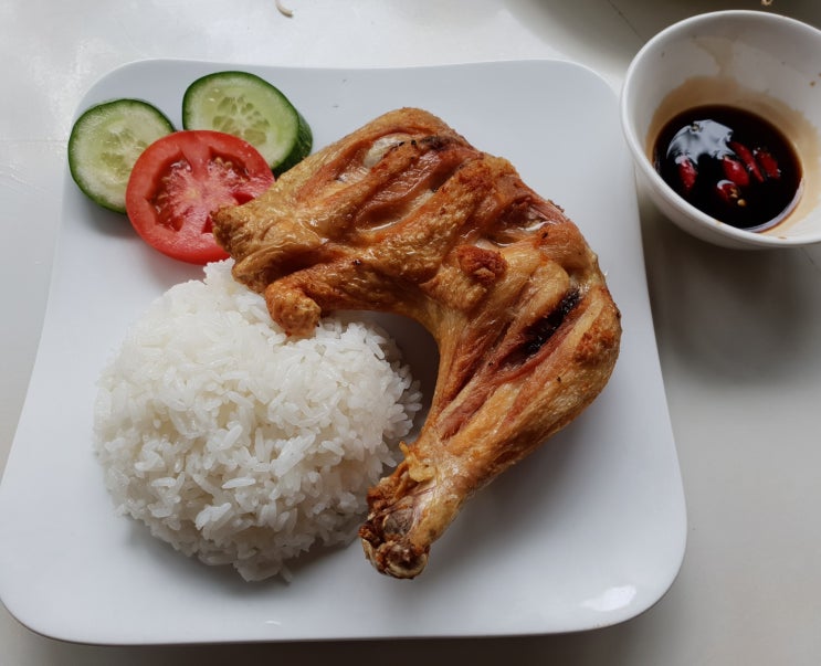 [다낭] 미케비치 근처 베트남 음식과 반미 모두 맛있는 집 'Quan Ty'