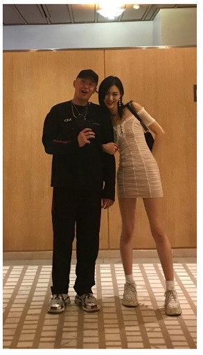  사진작가와 패션모델의 만남, 이코베 최소라 부부 탄생