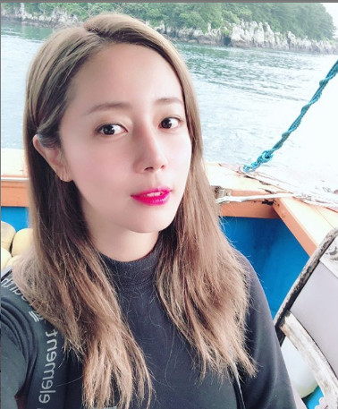  '아나운서 출신' 배우 최송현, 3살 연상 다이버 강사와 교제중