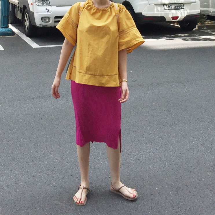  데일리룩 : 17SS 타임 블라우스, 프로스트제이 플리츠 스커트