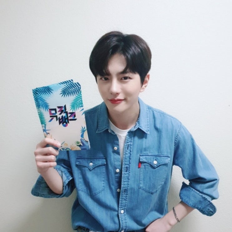  190809골든차일드 공식트위터 최보민