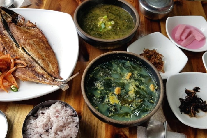  제주 향토음식 #김희선몸국 제주공항근처 맛집 (확장 이전 및 영업시간)