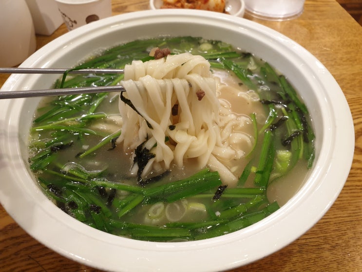  수내역 점심 뭐 먹을지 고민될 땐 김씨부엌 칼국수 어떠신가요