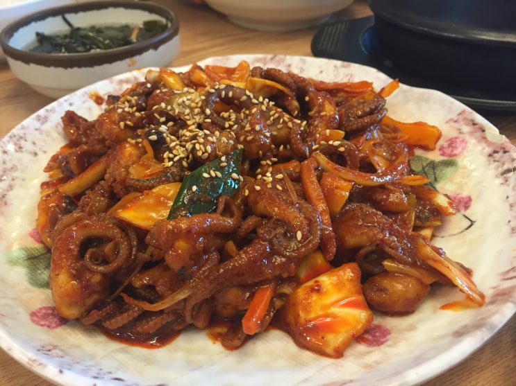  부천 작동 솔사랑 / 쭈꾸미, 항아리수제비, 감자전
