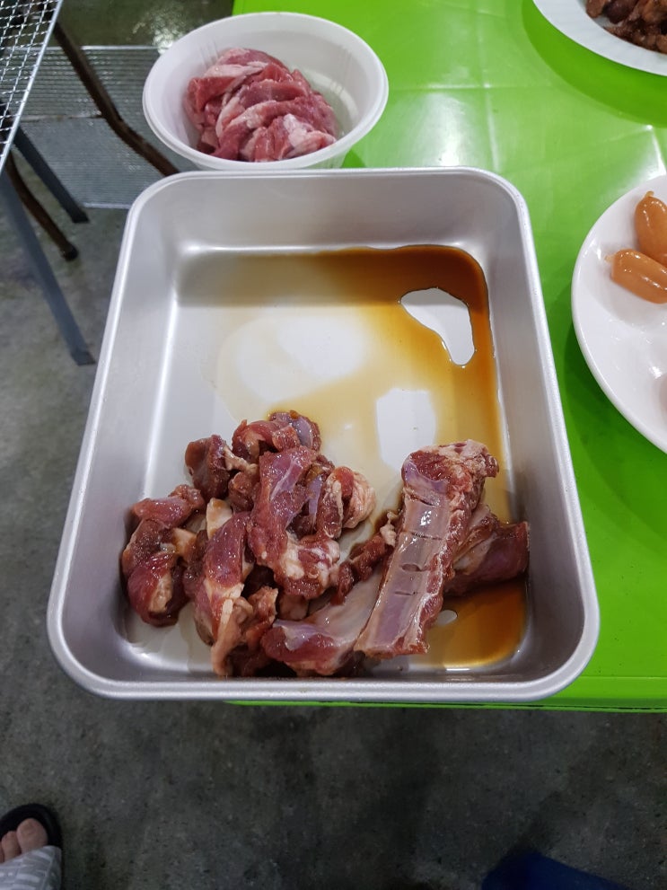  흑염소 농장 준비 중이신 분께서 농장 견학차 제천 솔미 흑염소 농장을 방문해 주셨습니다.
