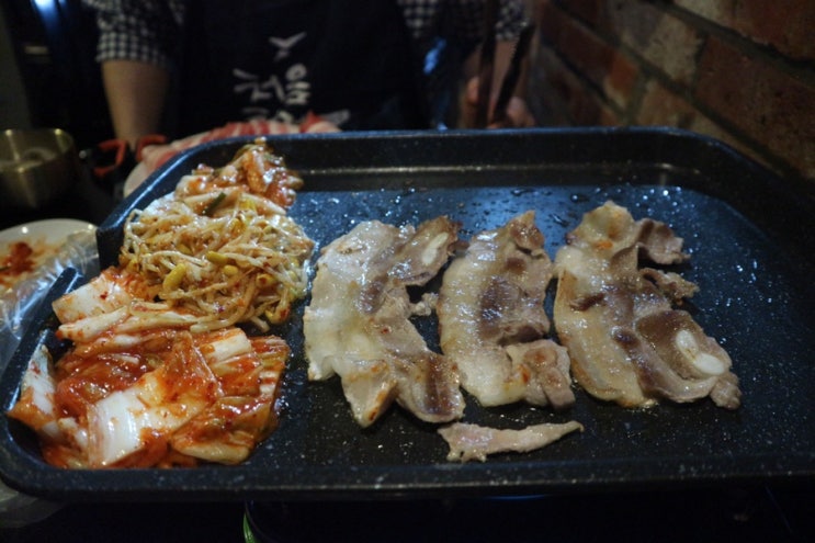  압구정 대패삼겹살 맛집 개그맨 이진호의 '호돌이식당'