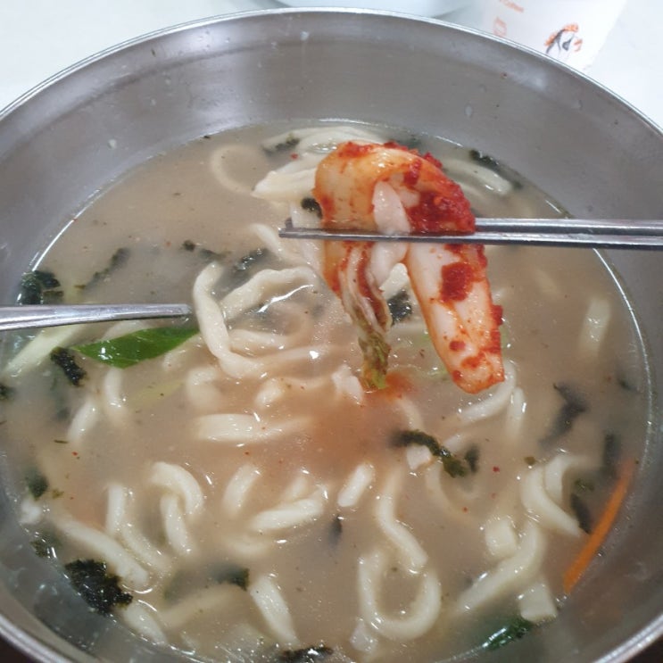  20대 직장인의 점심고민 선산 이정옥  칼국수에서 재회!