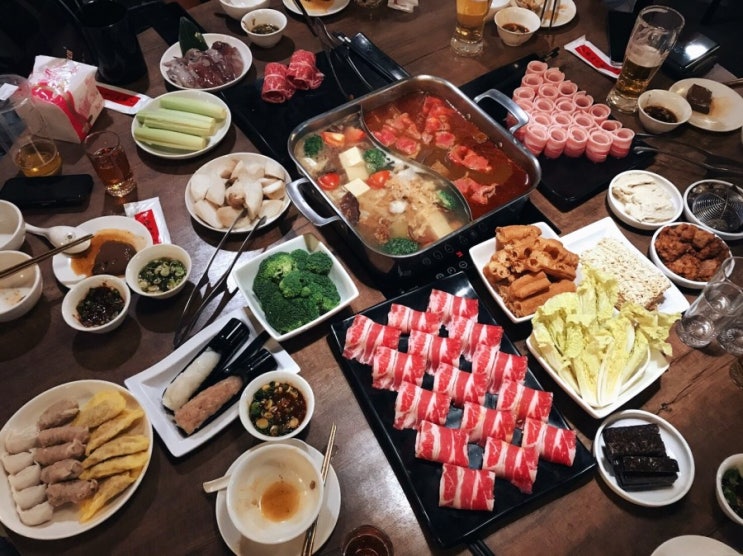  대만 타이베이 여행 3~4일차, 키키레스토랑(부추꽃볶음) 삼미식당 연어 까르푸 중산역 마라 훠궈 시먼 홍러우 펍 타오위안 공항 귀국