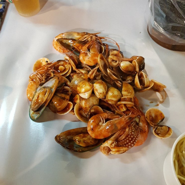  방콕 맛집 : 딸랏롯파이2 야시장 - 쿵텝 해물찜