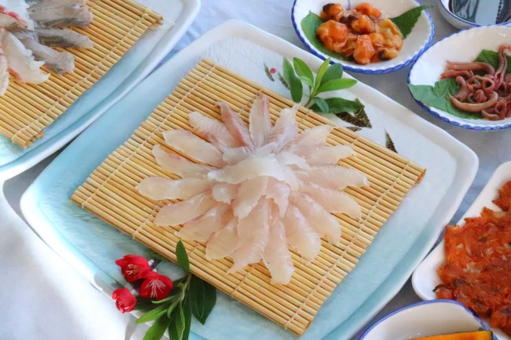  광안리 횟집 회가 리필?!