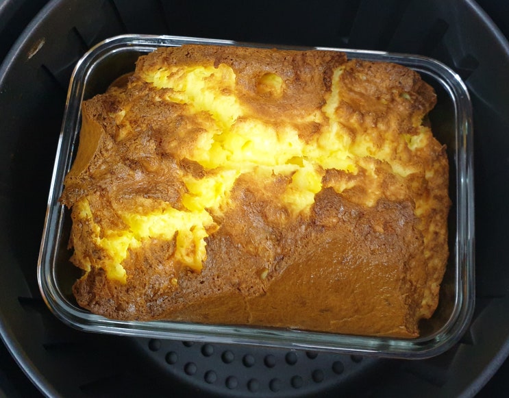  저탄고지 달걀요리 에그로프 만들기. 키토빵 저탄수빵 에어프라이기로 만든 빵.