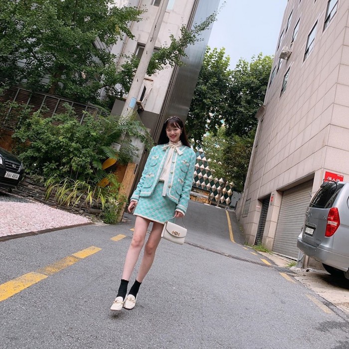설리, “귀신이 아니었습니다 하하하하” 설리, “귀신이 아니었습니다 하하하하”