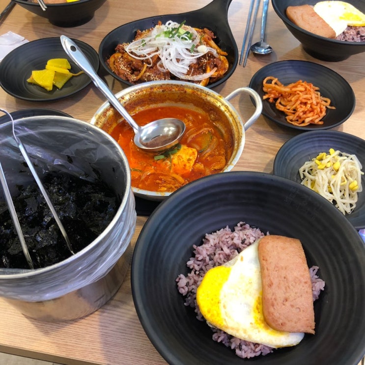 퇴계로/동대문역사문화공원역 점심맛집 밥장인 돼지찌개